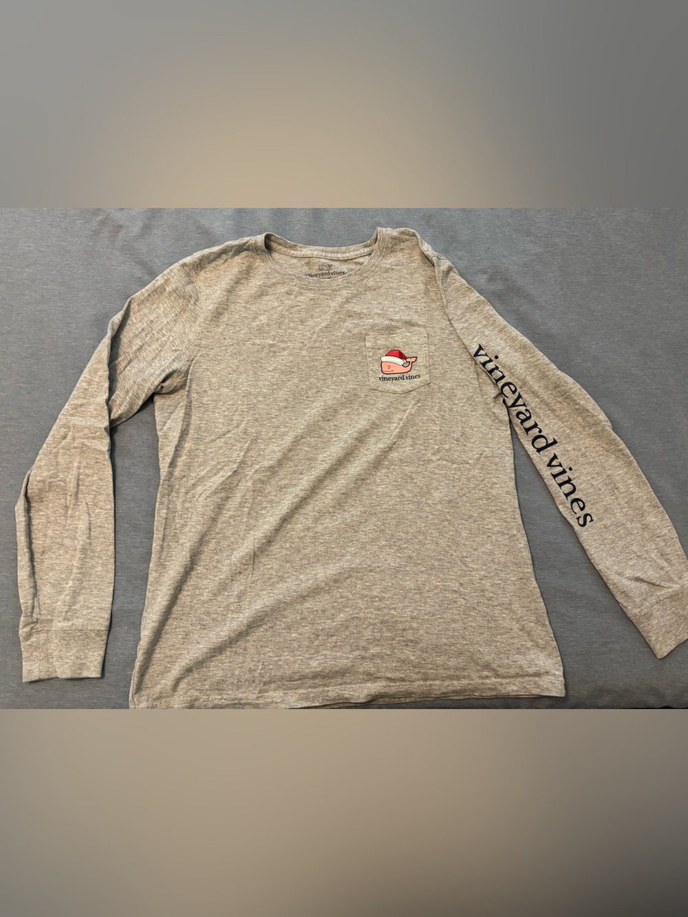 Women’s Vineyard Vines Holiday shirt